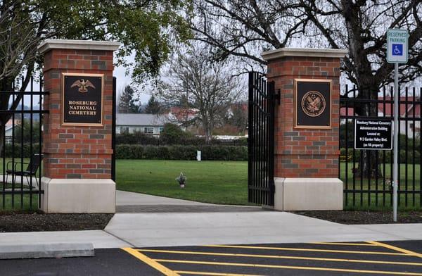 Roseburg National Cemetery