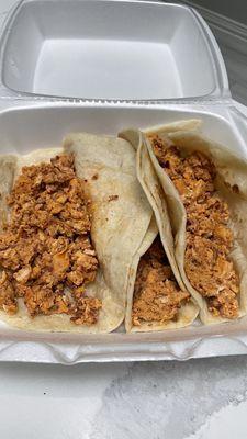 Tacos de huevo papa y chorizo