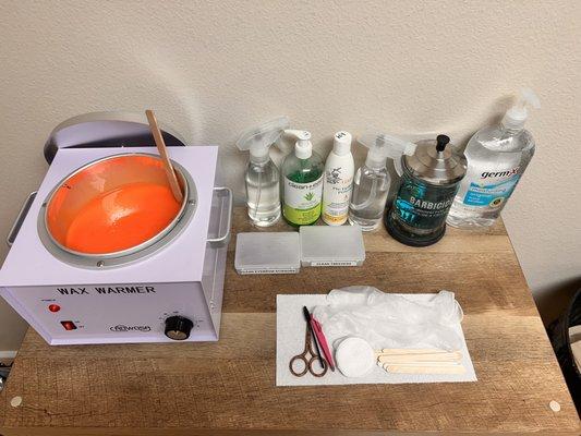 An eyebrow wax set up