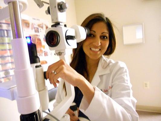 Dr. Minu Shah, Optometrist