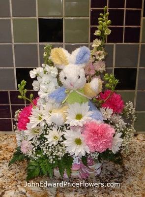 Arrangement for a new baby and her family.