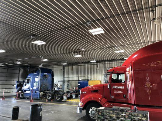 Kriete Truck Center - Mauston