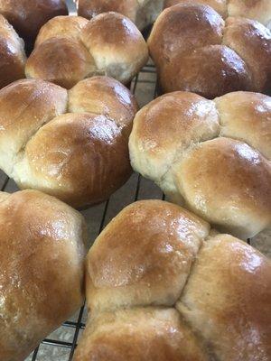 Dinner rolls