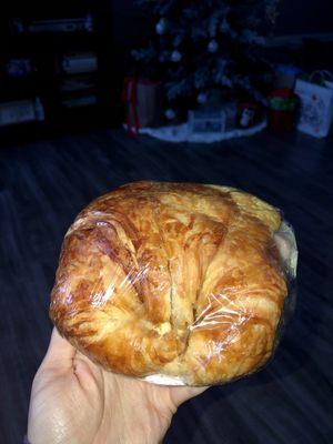 Breakfast turkey and egg croissant sandwich (to go)