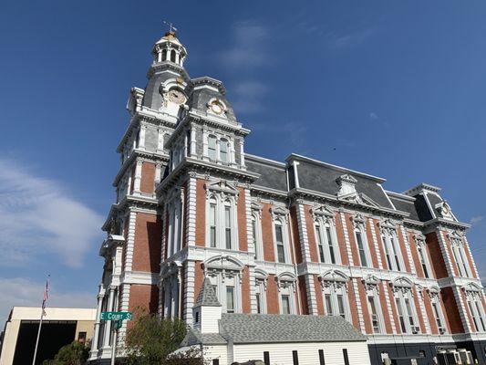 Courthouse outside