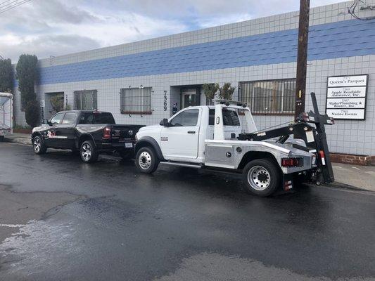 Apple Towing and Tires