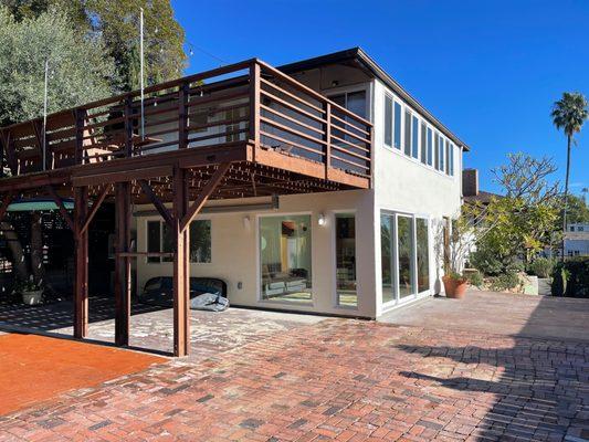 Replacement of an existing car port with a new ADU under an existing residential unit - Silver Lake, los Angeles