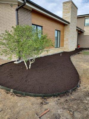 Garden installed, with a zone of drip irrigation to keep the beautiful plants hydrated