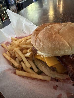 Amount on bacon on this burger was obscene