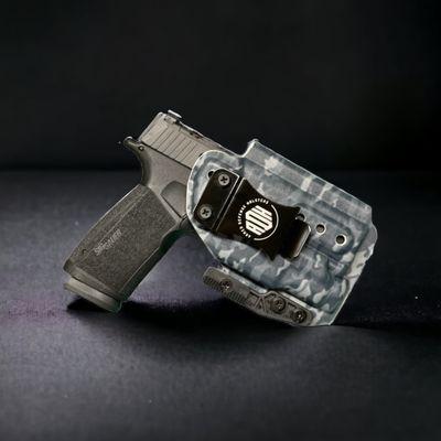 Sig Sauer P365 X-Macro w/TLR-7 Sub IWB Holster.