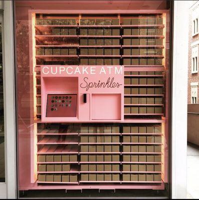 Outside the sprinkles USC cupcake ATM