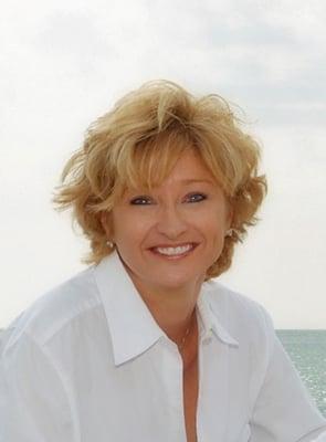 Marilyn Barnes, Assoc. Broker - Huff Realty