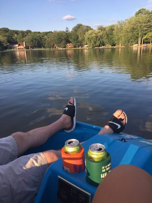 Beers and boats, what could be better!