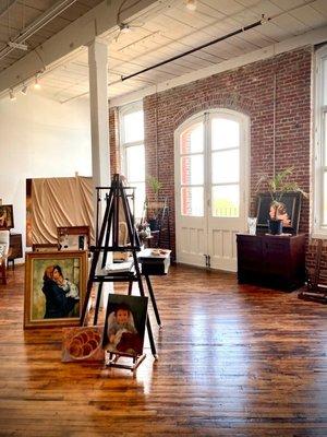 Be inspired painting in an artist's loft