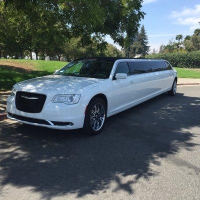 Chrysler 300 limo in San Jose