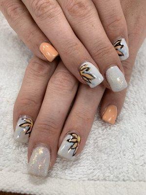 Acrylic nails hand art