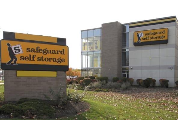 Safeguard Self Storage offers ADA compliant handicap accessible self storage spaces.