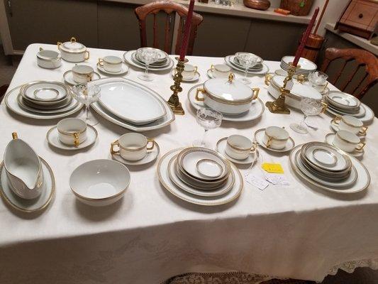 Beautiful consigned china service for 12.