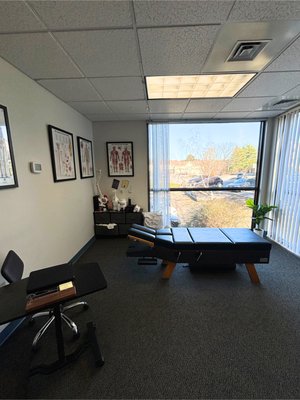 Dr. Ray Antoun's chiropractic treatment room