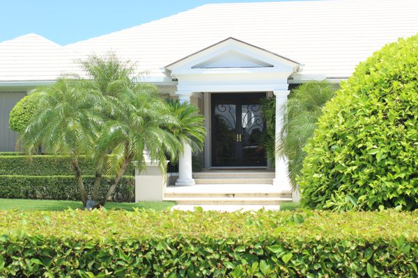 Door built on Palm Beach Island