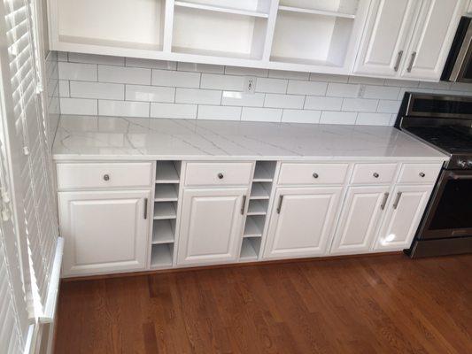 Kitchen refinishing cabinet