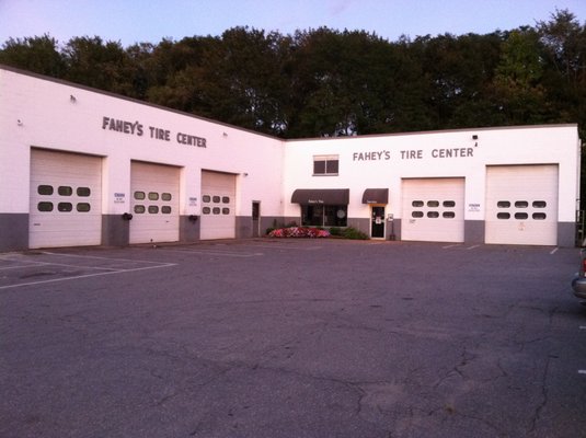 FAHEY'S TIRE CENTER INC