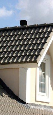 We offer a full range of roofing services and look forward to helping you with your custom project.