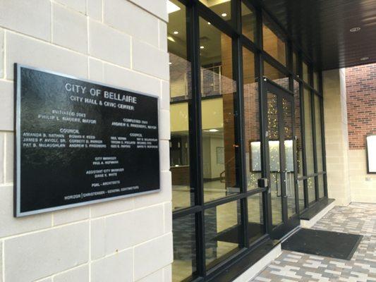 Main entrance to the Bellaire City Hall / Civic Center