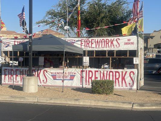 I k kw a guy fireworks queen creek