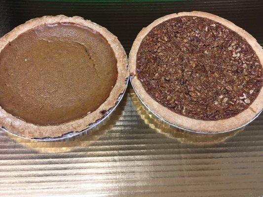 Pumpkin and Pecan Pies