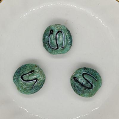 Lampwork Sandy Shell Beads http://www.calexbeads.com/proddetail.php?prod=183-HBG1810SS