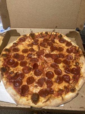 Large Pepperoni Pizza