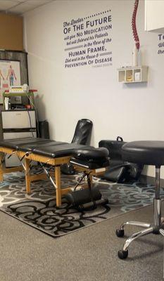 1 of 3 chiropractic beds