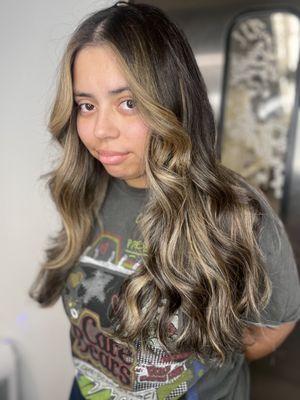 Partial hilight/balayage + shadow root/tone