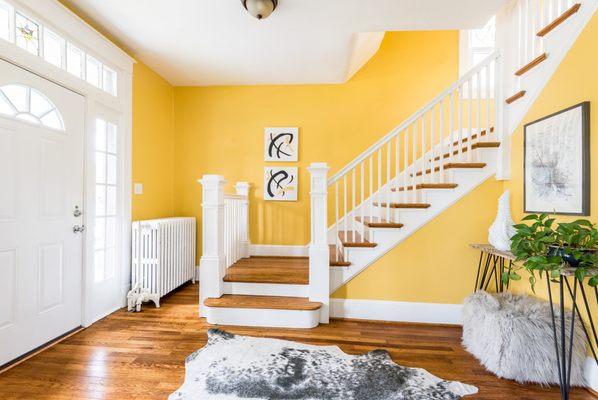 Home Staged Foyer Vignette