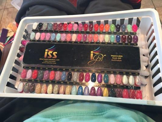 They have a bunch of gorgeous shellac colours