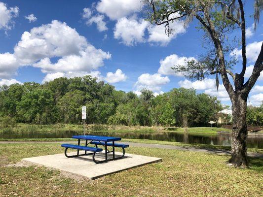 Picnic table