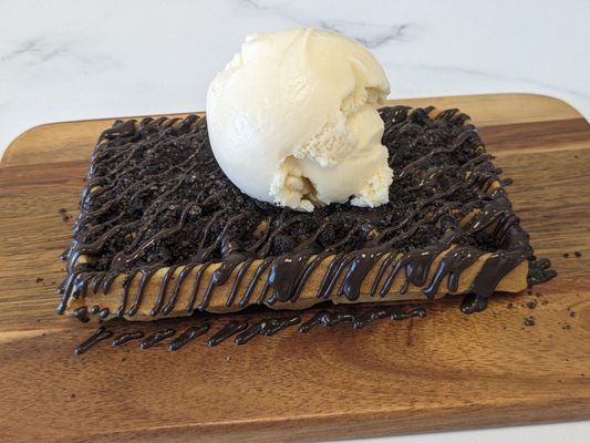 Oreo, Dark Chocolate, Waffle, with Vanilla ice cream