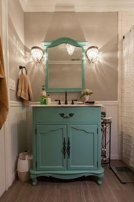 Rustic look bathroom