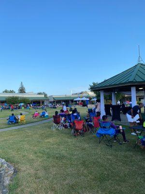 House music in the park