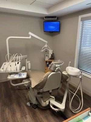 We offer state of the art technology at Ridgefield Dental Arts with digital radiographs, intraoral cameras as well as a full SLR, .