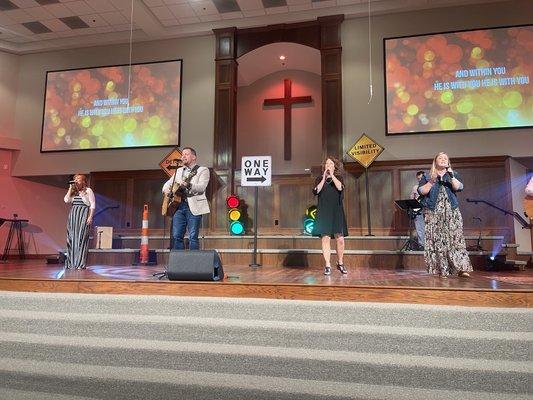 Worship Pastor David Rodgers and the PGBC Worship Team and Band!