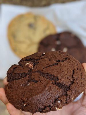 Double chocochip cookie