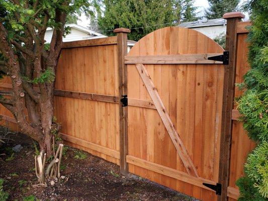 Closeup of the gate. Nicely done.