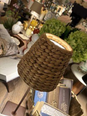 Woven lamp-