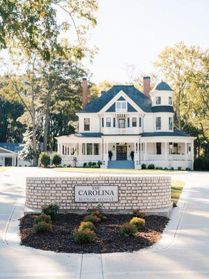 Entrance Carolina Manor