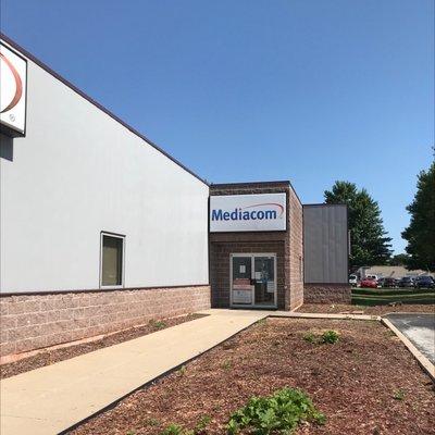 Mediacom entrance