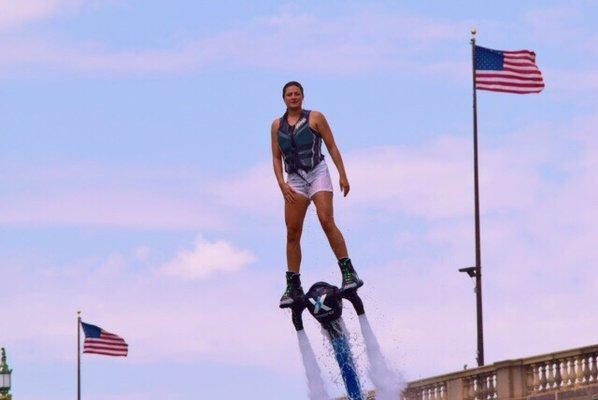 Great shot of one of the instructors at Waterbuzz showing some first time flyers how to do it