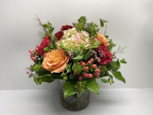 Call us or order online to send flowers for Mom today!