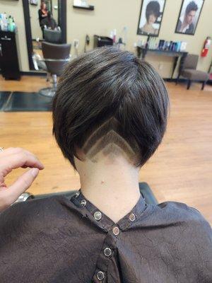 Inverted Bob with undercut and design